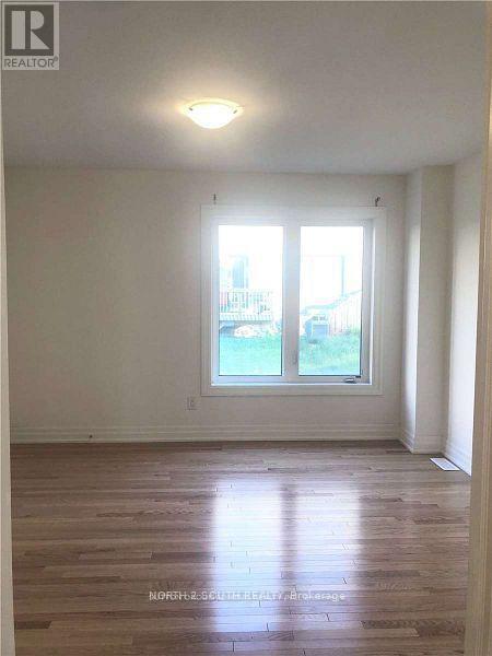 160 Tango Crescent, Newmarket, Ontario  L3X 0K5 - Photo 13 - N12853300