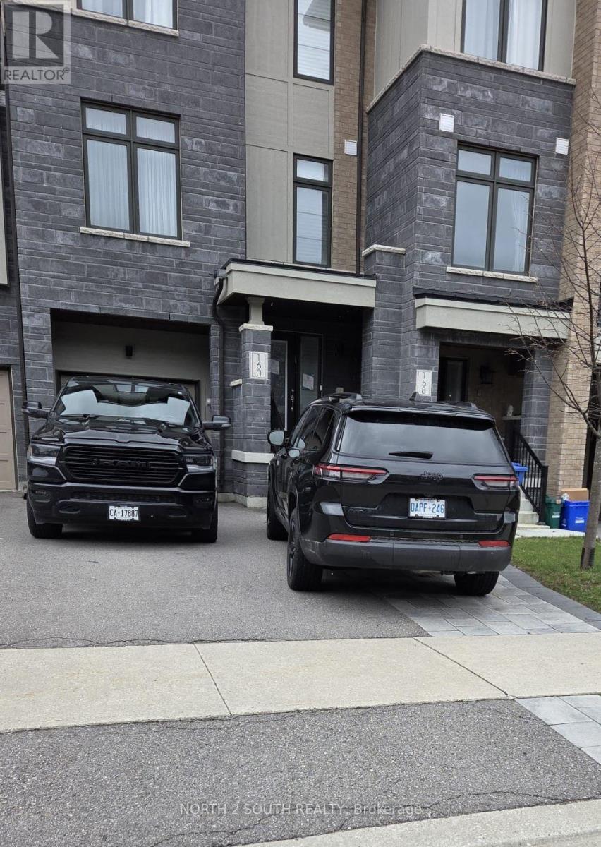 160 TANGO CRESCENT, Newmarket, Ontario