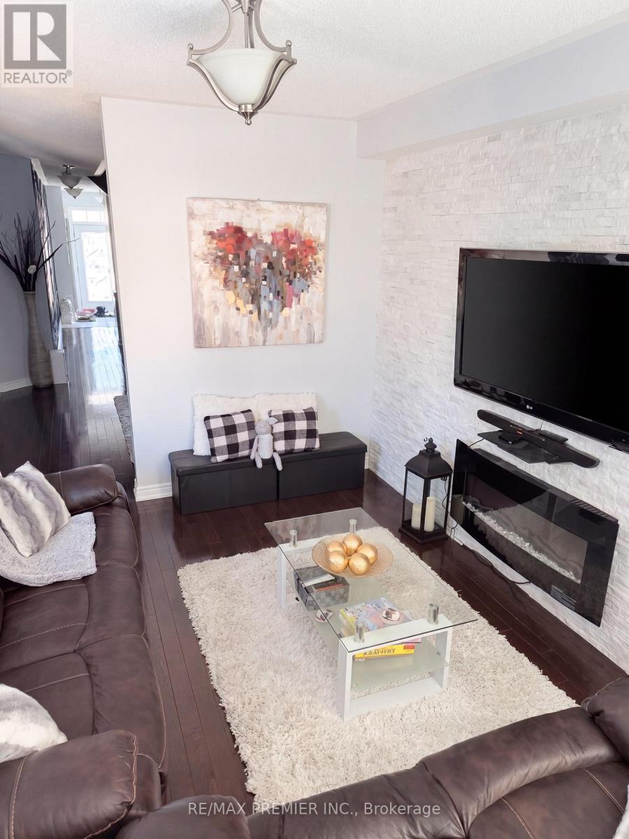 82 Chesterwood Crescent, Brampton, Ontario  L6Y 0Z5 - Photo 10 - W12961110