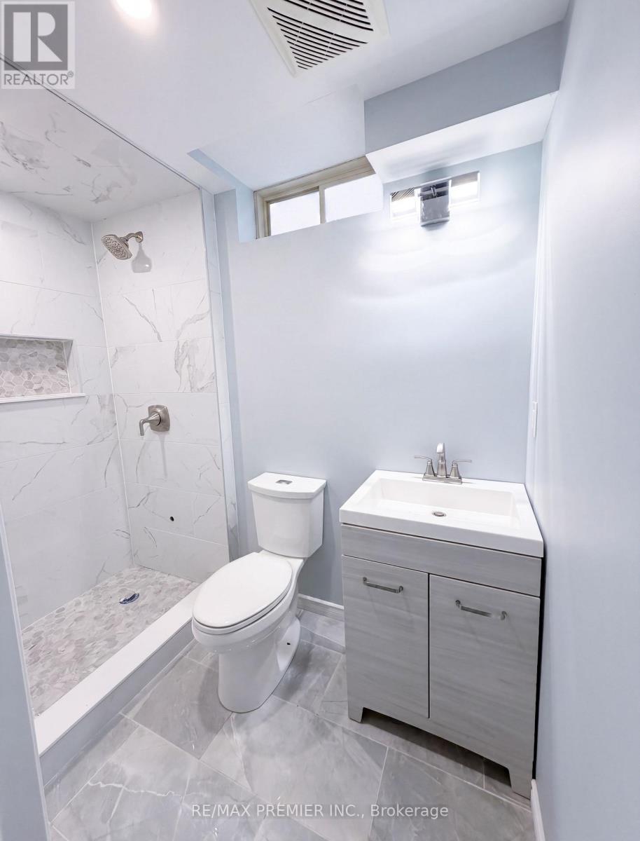 82 Chesterwood Crescent, Brampton, Ontario  L6Y 0Z5 - Photo 37 - W12961110