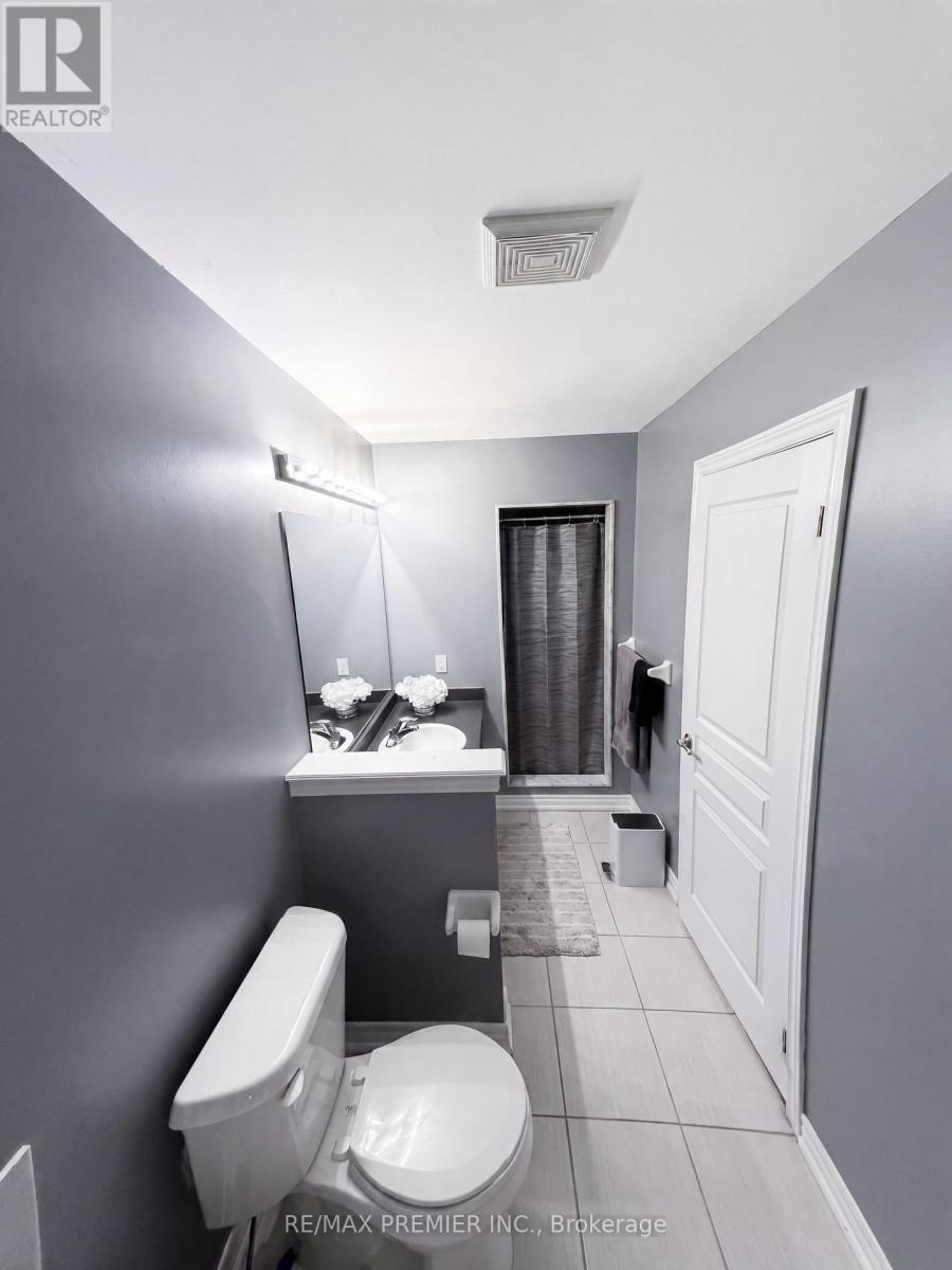 82 Chesterwood Crescent, Brampton, Ontario  L6Y 0Z5 - Photo 26 - W12961110