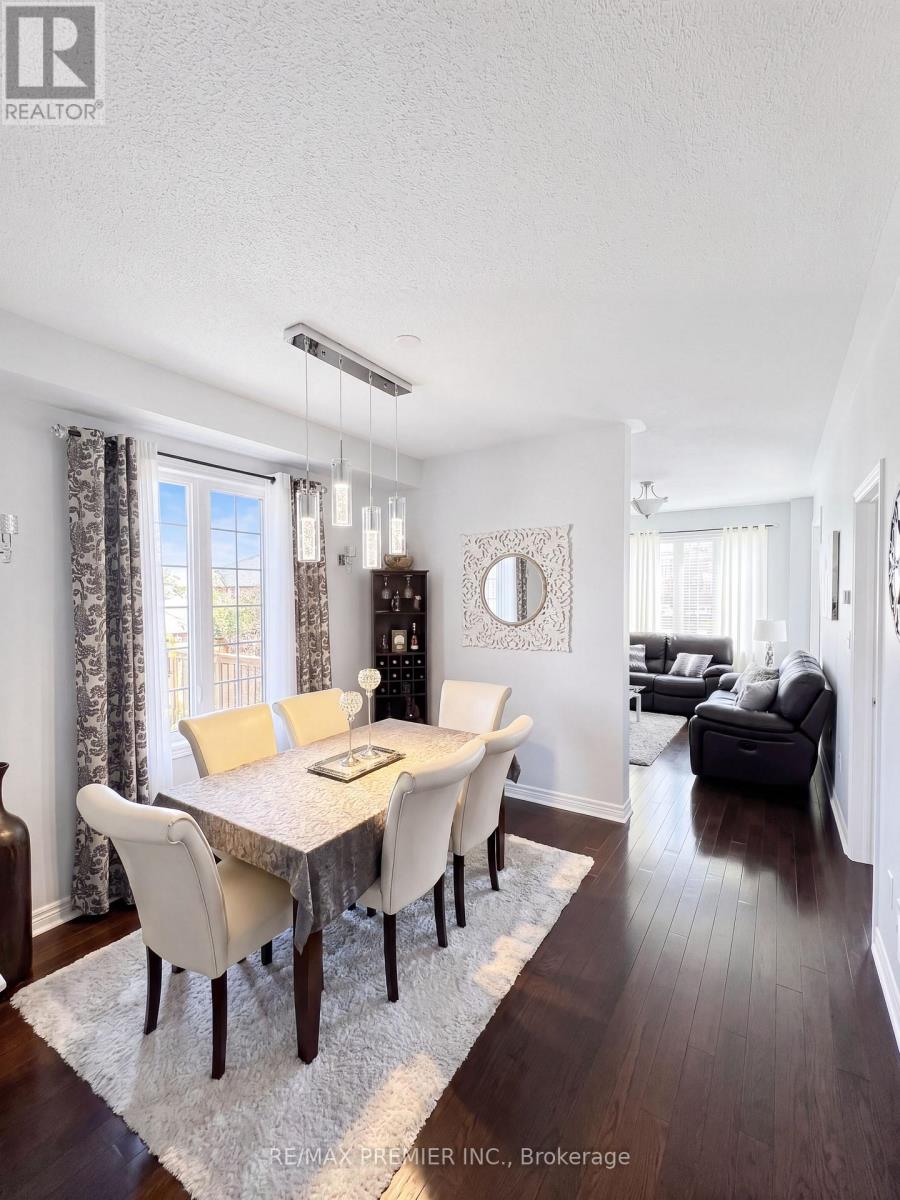 82 Chesterwood Crescent, Brampton, Ontario  L6Y 0Z5 - Photo 7 - W12961110