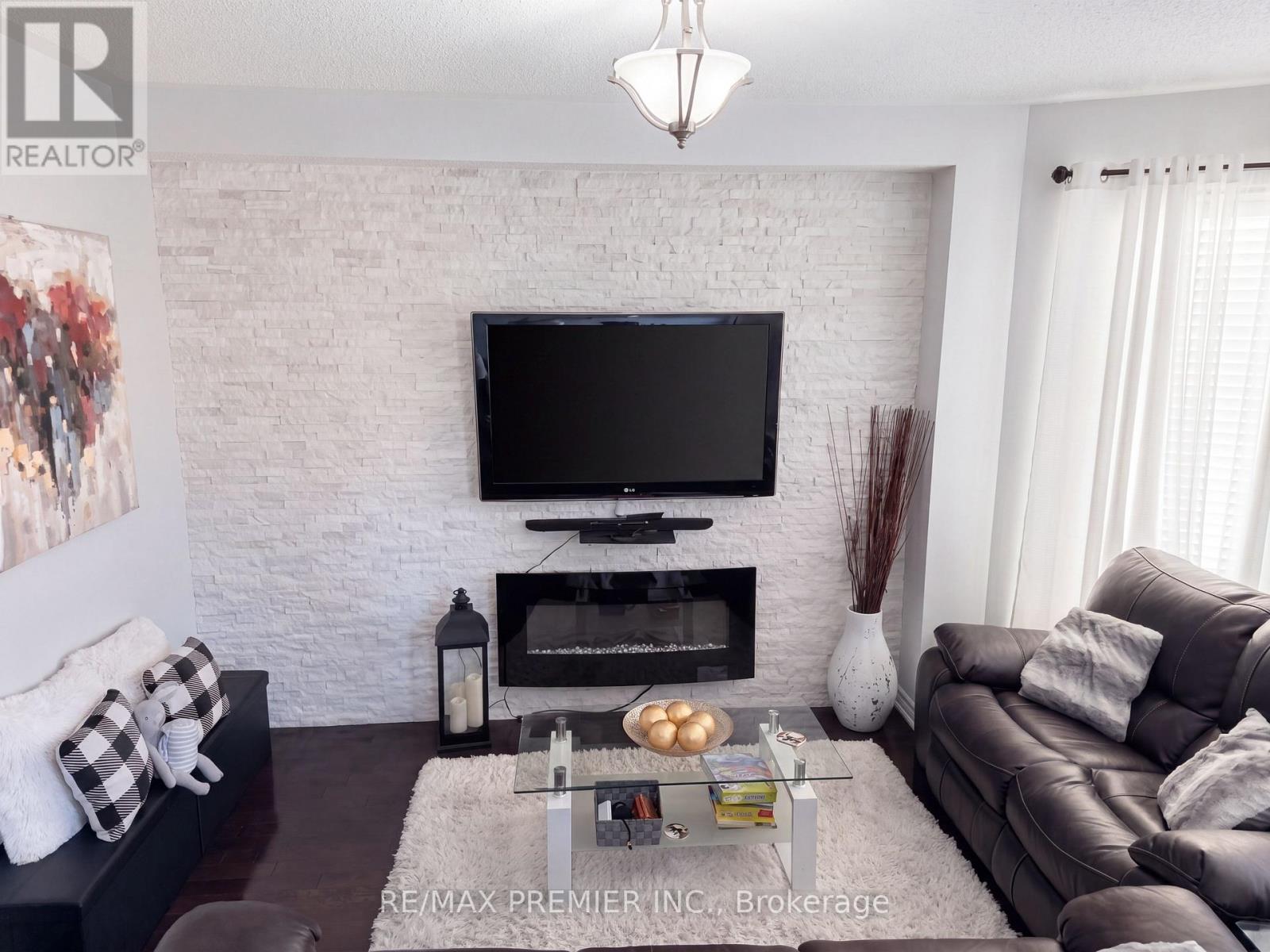 82 Chesterwood Crescent, Brampton, Ontario  L6Y 0Z5 - Photo 9 - W12961110