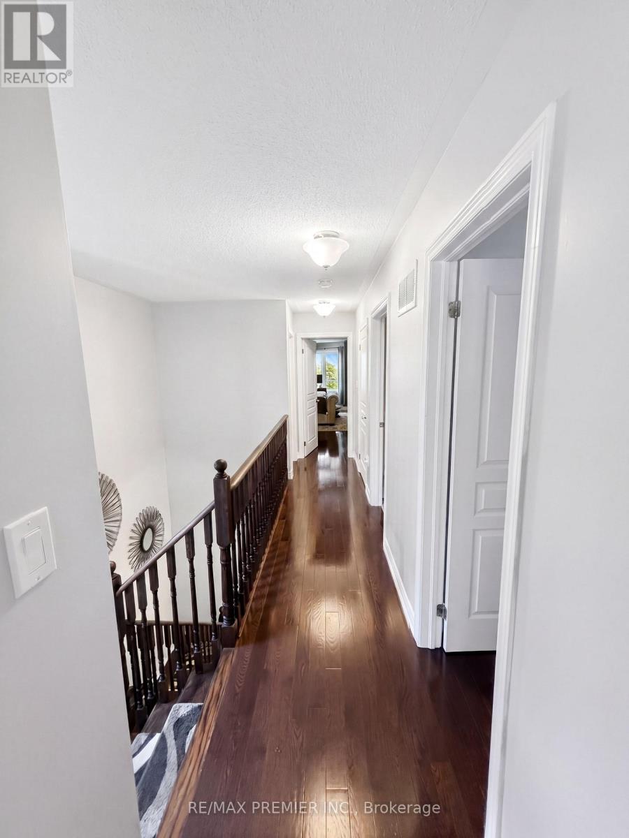 82 Chesterwood Crescent, Brampton, Ontario  L6Y 0Z5 - Photo 18 - W12961110