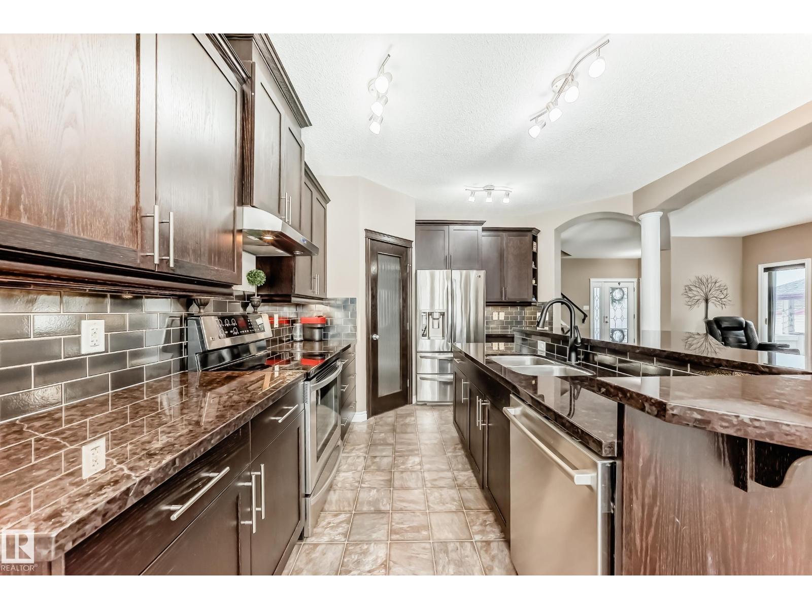 7548 Speaker Wy NW, Edmonton, Alberta  T6R 0P1 - Photo 14 - E4474257