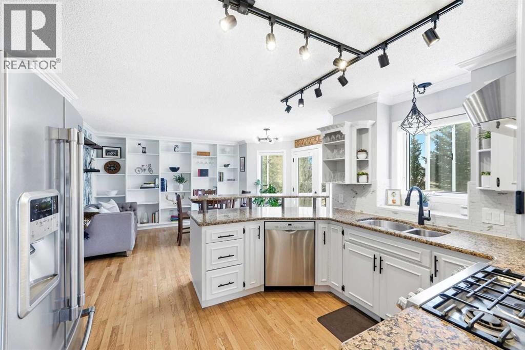 3 Riverview Court, Cochrane, Alberta  T4C 1K6 - Photo 12 - A2299457