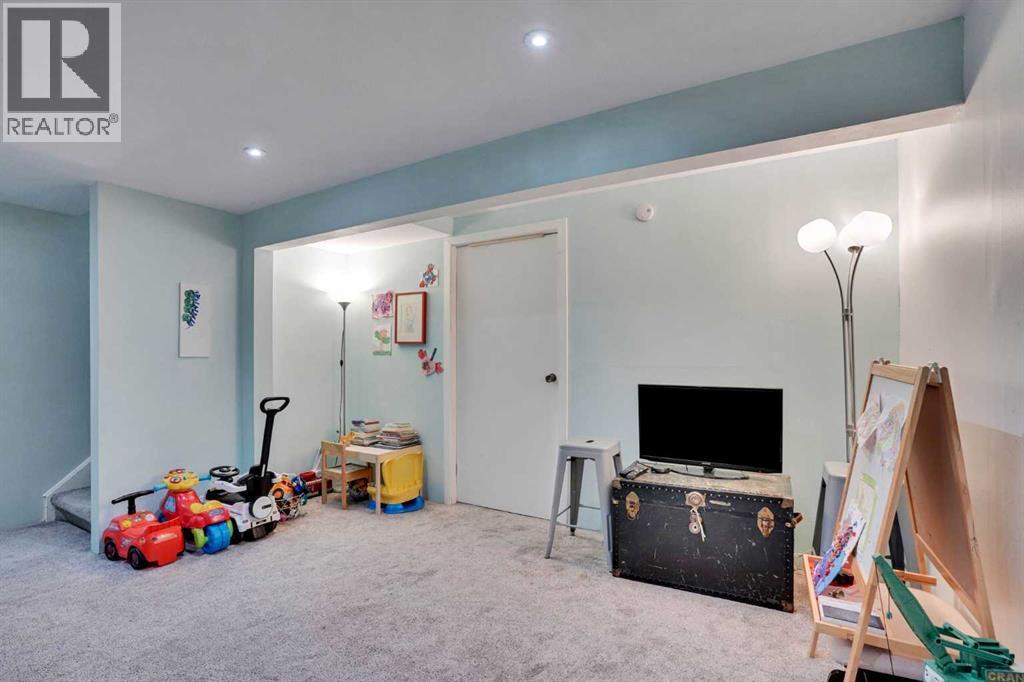 12 Queen Anne Close Se, Calgary, Alberta  T2J 6N6 - Photo 36 - A2302702