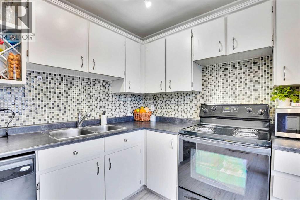 12 Queen Anne Close Se, Calgary, Alberta  T2J 6N6 - Photo 18 - A2302702