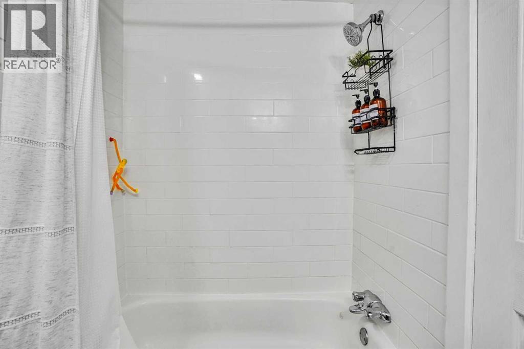 12 Queen Anne Close Se, Calgary, Alberta  T2J 6N6 - Photo 26 - A2302702