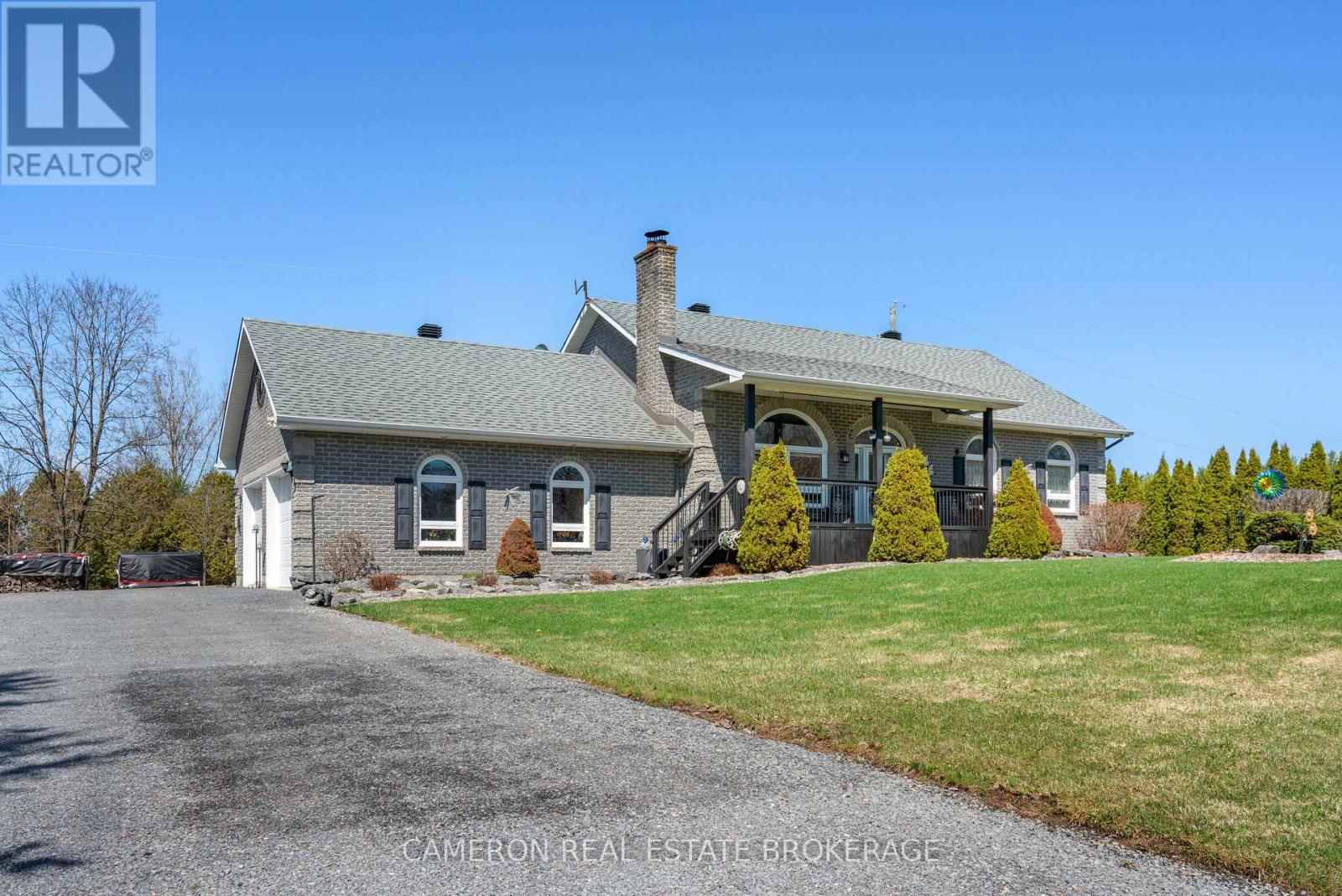 17597 Cameron Road, South Stormont, Ontario  K0C 2A0 - Photo 2 - X13017518