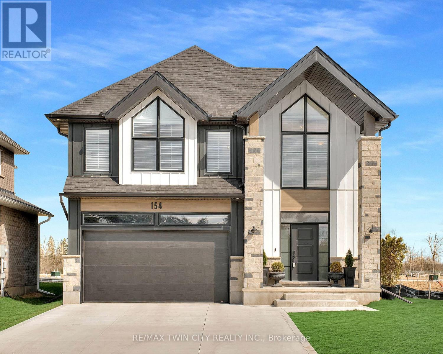 154 DEMPSEY DRIVE, Stratford, Ontario