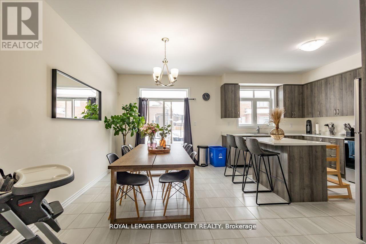 13 Ferragine Crescent, Bradford West Gwillimbury (Bradford), Ontario  L3Z 2A6 - Photo 15 - N13017516