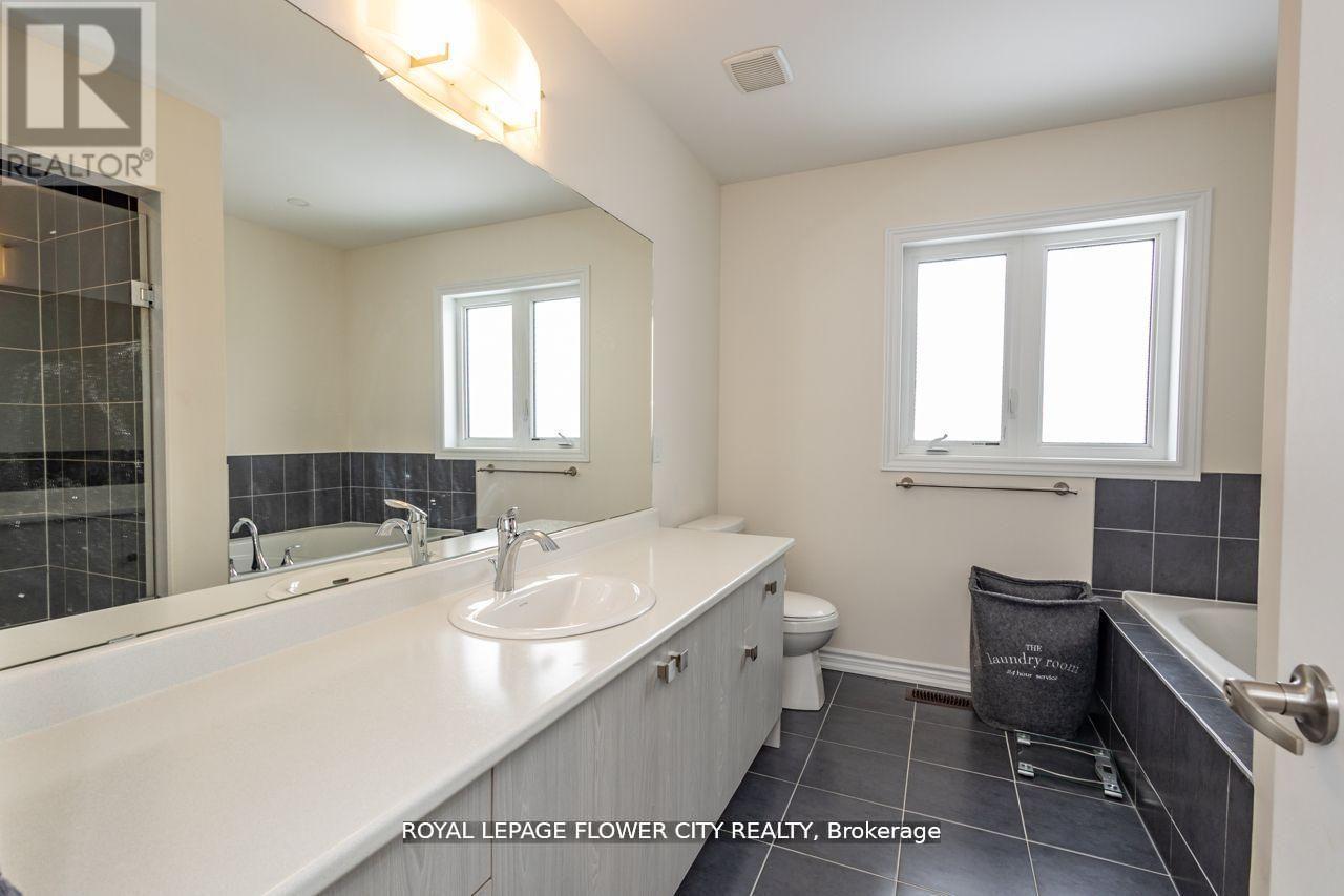 13 Ferragine Crescent, Bradford West Gwillimbury (Bradford), Ontario  L3Z 2A6 - Photo 26 - N13017516