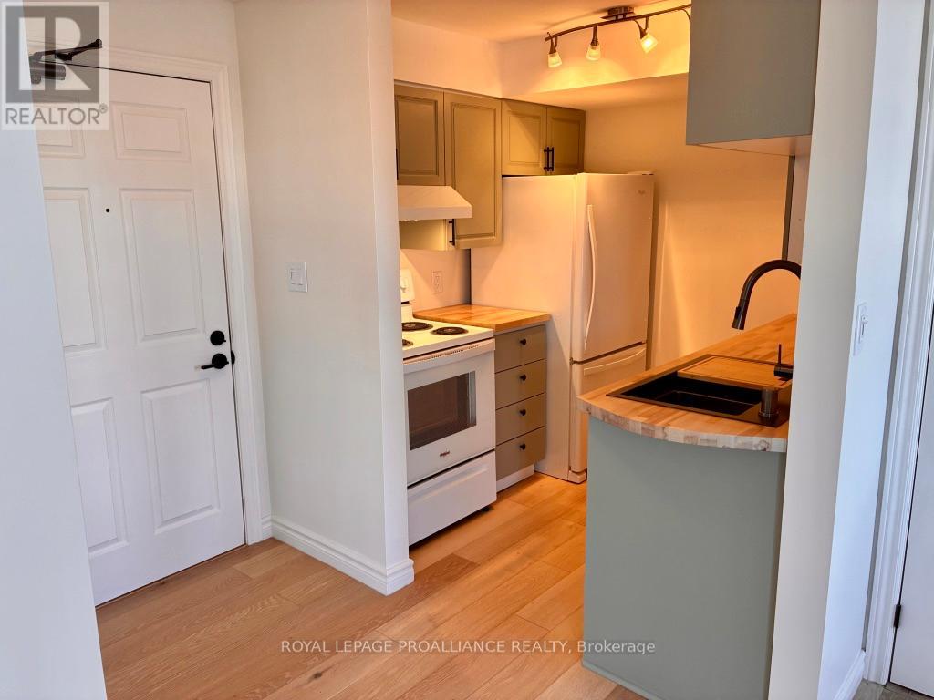 303 - 172 Main Street, Prince Edward County, Ontario  K0K 2T0 - Photo 21 - X13017396