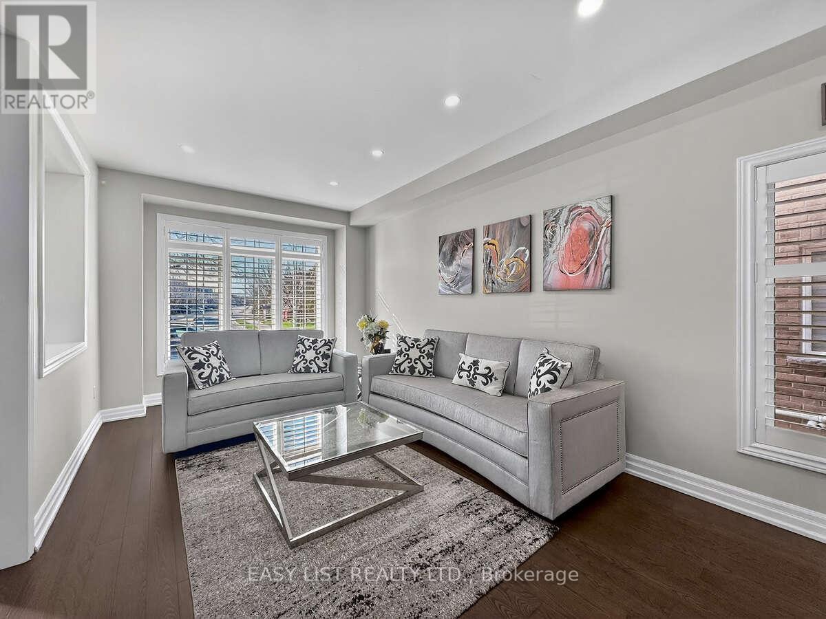 39 Good Hope Road, Brampton, Ontario  L6R 3L6 - Photo 5 - W13017504