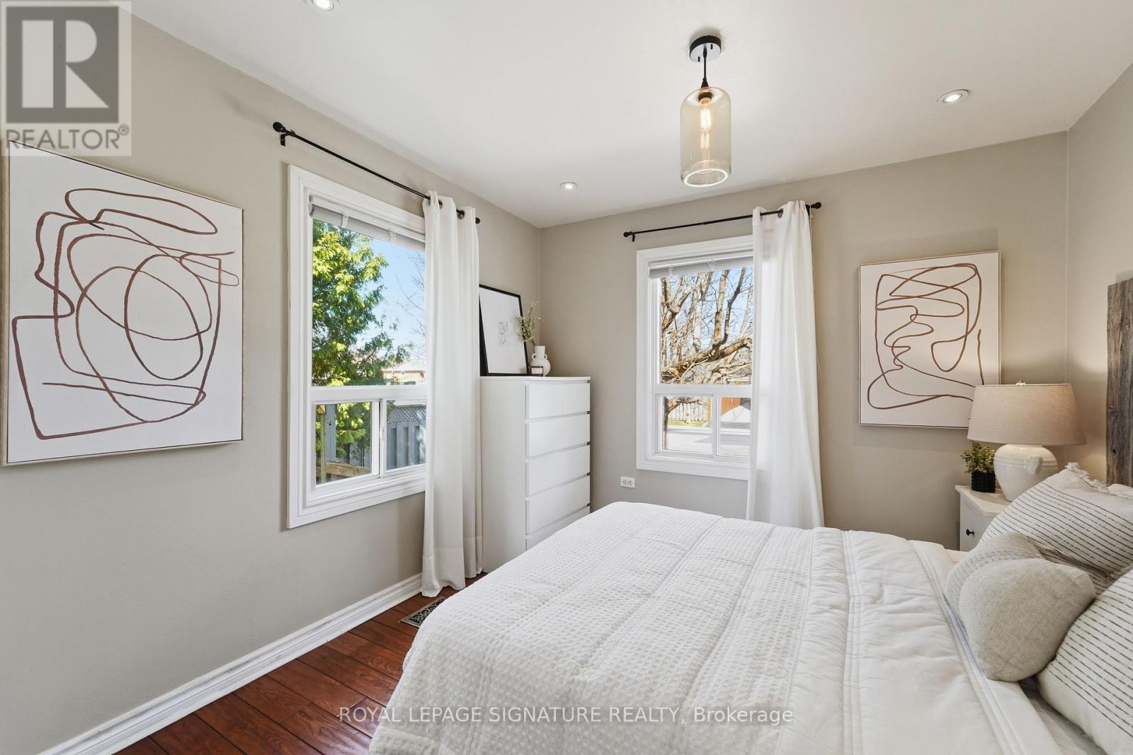 33 Cochrane Drive W, Toronto, Ontario  M8Z 3Z4 - Photo 10 - W13017530