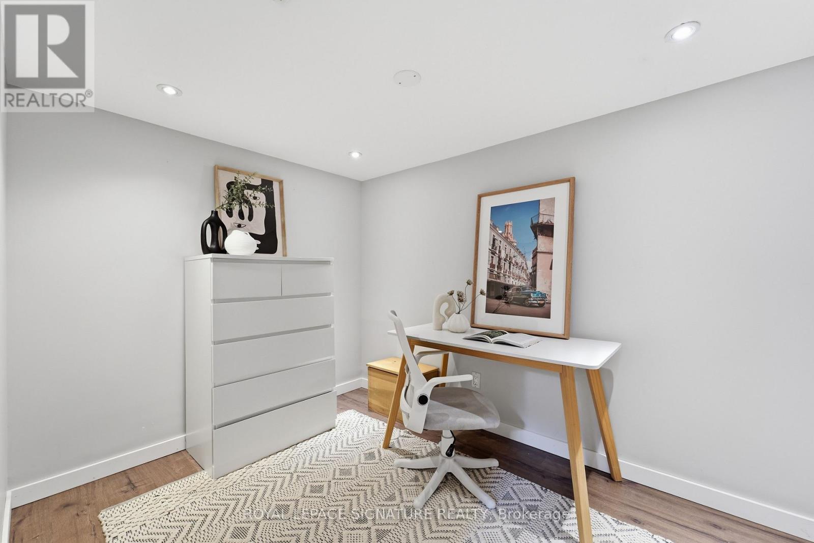 33 Cochrane Drive W, Toronto, Ontario  M8Z 3Z4 - Photo 16 - W13017530