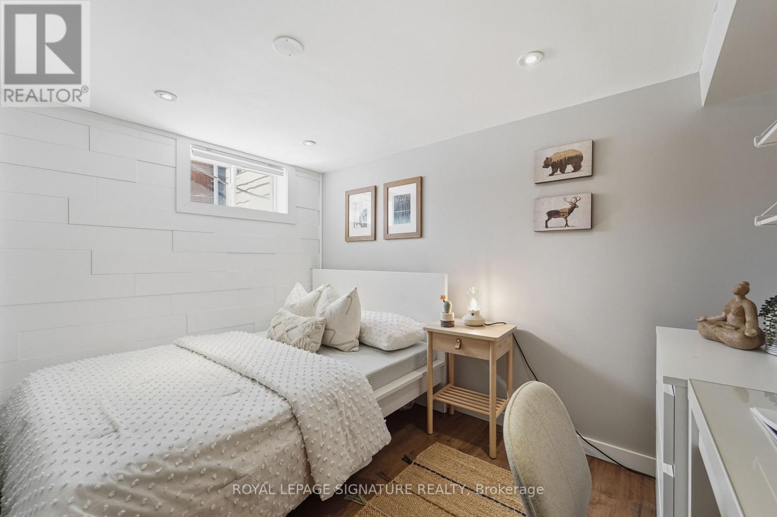 33 Cochrane Drive W, Toronto, Ontario  M8Z 3Z4 - Photo 17 - W13017530