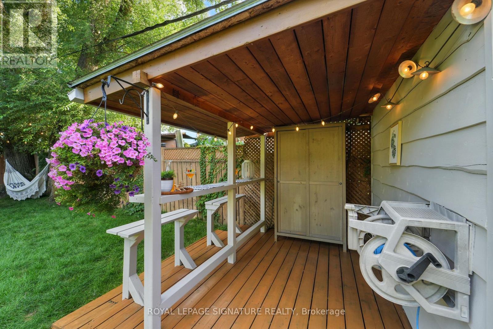 33 Cochrane Drive W, Toronto, Ontario  M8Z 3Z4 - Photo 24 - W13017530