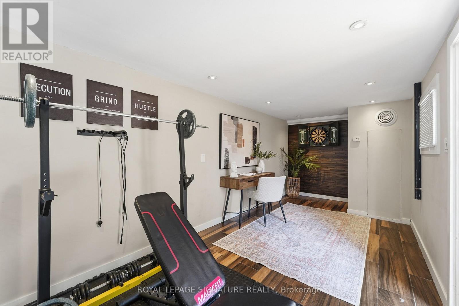 33 Cochrane Drive W, Toronto, Ontario  M8Z 3Z4 - Photo 28 - W13017530