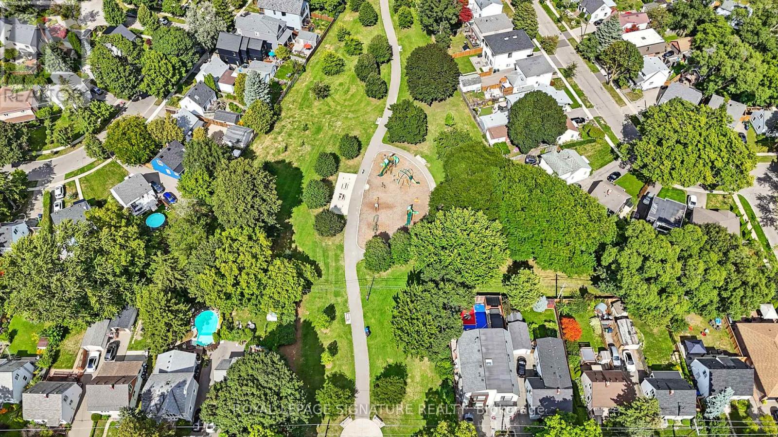 33 Cochrane Drive W, Toronto, Ontario  M8Z 3Z4 - Photo 33 - W13017530