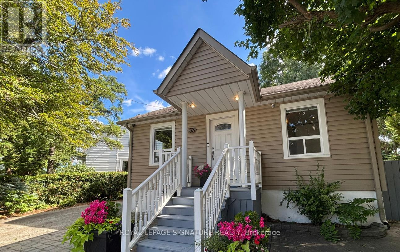 33 Cochrane Drive W, Toronto, Ontario  M8Z 3Z4 - Photo 4 - W13017530