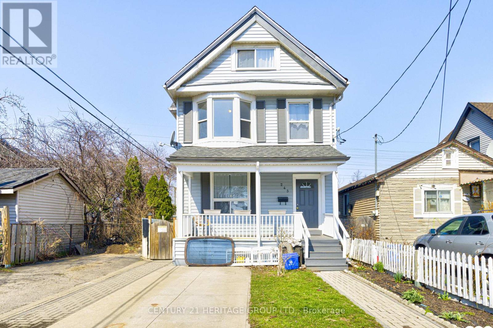 243 GIBSON AVENUE, Hamilton, Ontario