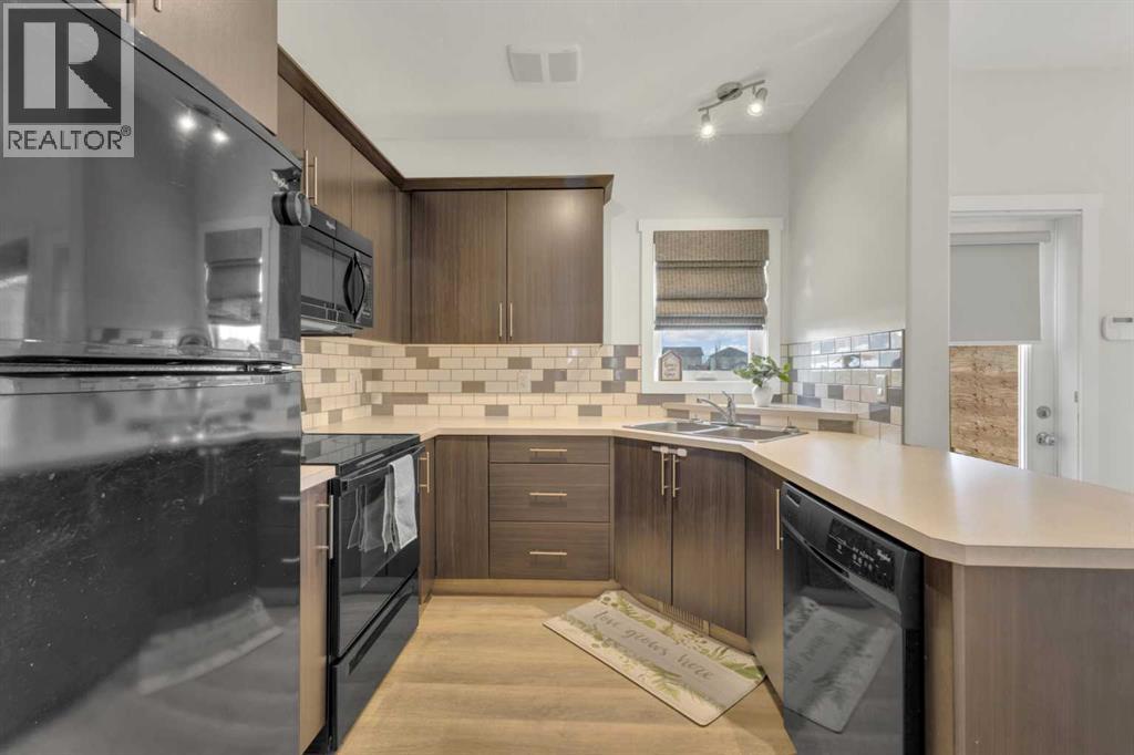 11 Rowberry Court, Sylvan Lake, Alberta  T4S 0L7 - Photo 11 - A2300330