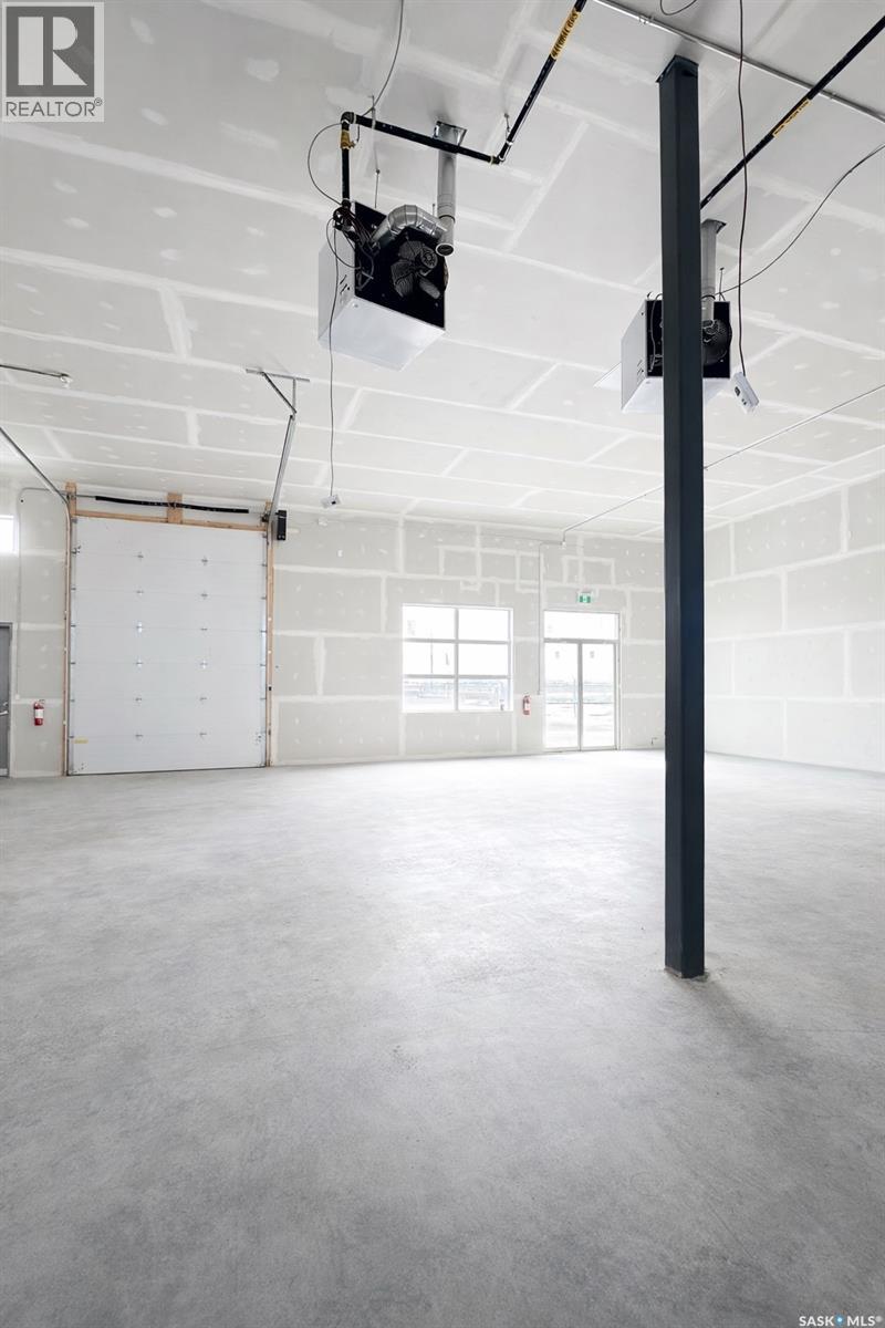 9&10 213 Service Road W, Langham, Saskatchewan  S0K 2L0 - Photo 8 - SK033352