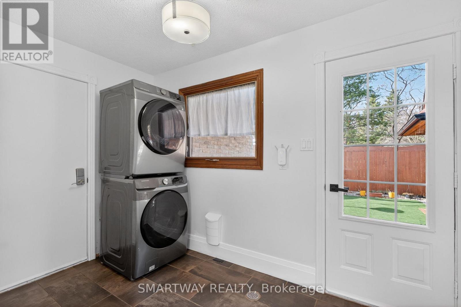 11 Meadow Drive, Caledon, Ontario  L7K 1A2 - Photo 18 - W13007786