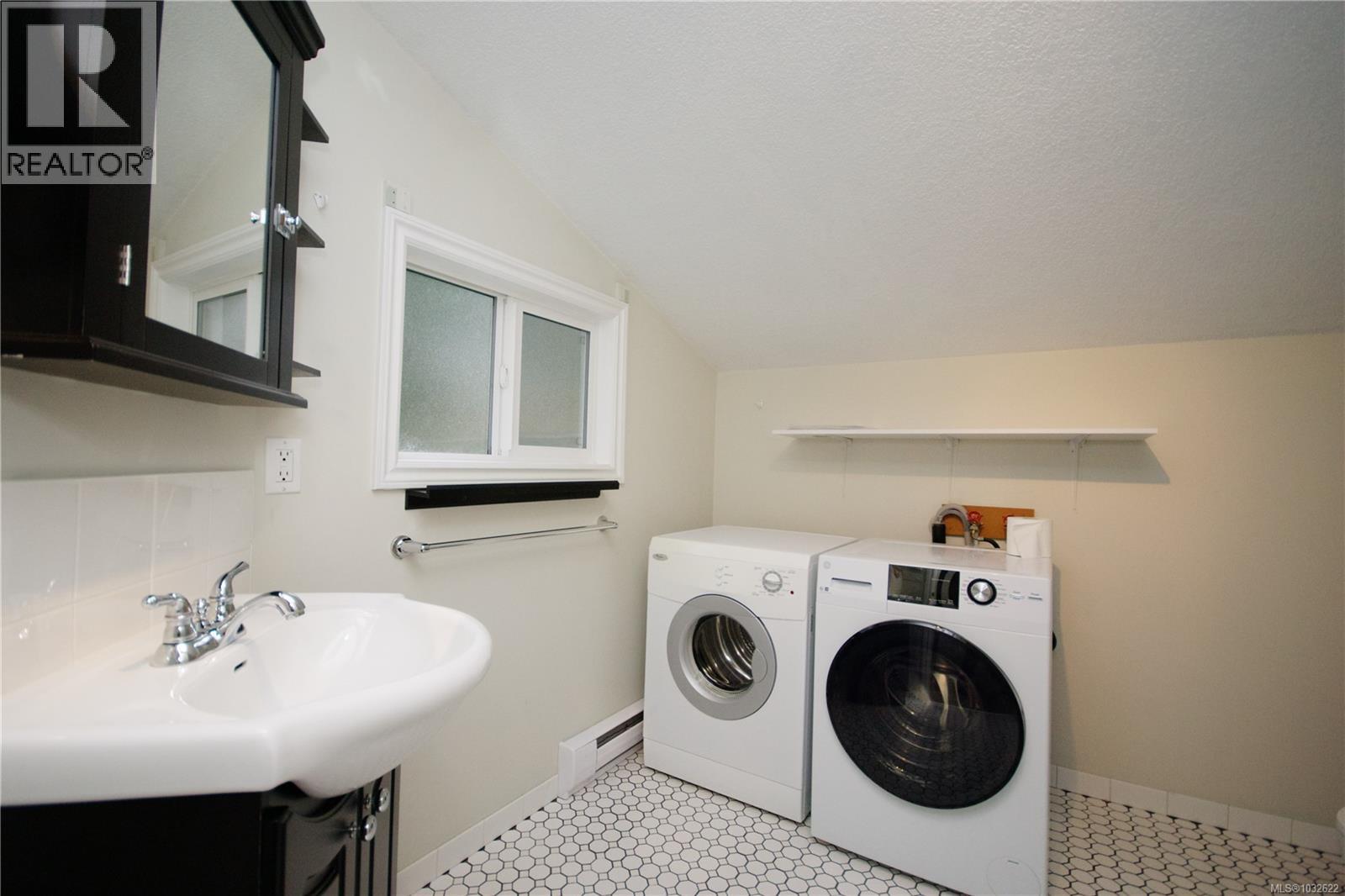 1221 Ganske Rd, Qualicum Beach, British Columbia  V9K 2G4 - Photo 11 - 1032622