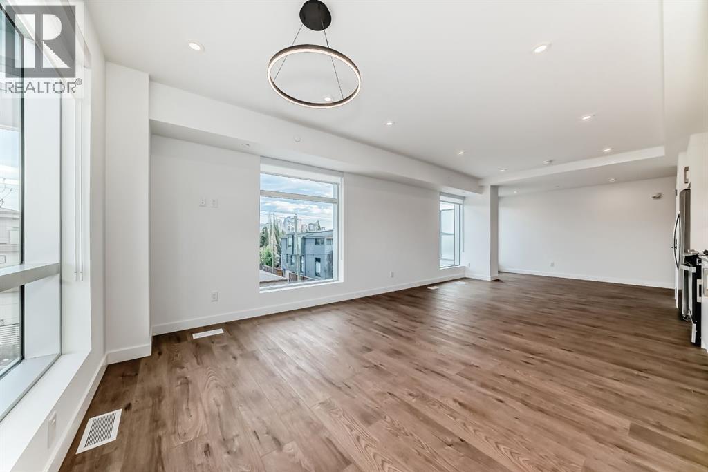 260, 110 18a Street NW, Calgary, Alberta  T2N 5G5 - Photo 6 - A2284841