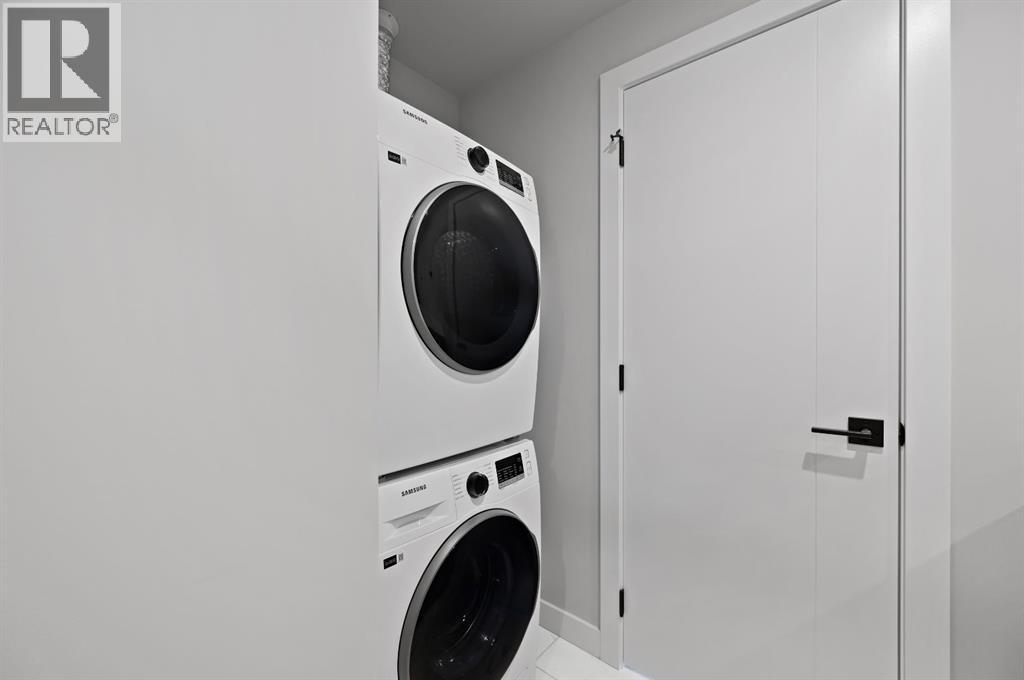 841, 110 18a Street NW, Calgary, Alberta  T2N 5G5 - Photo 11 - A2288093