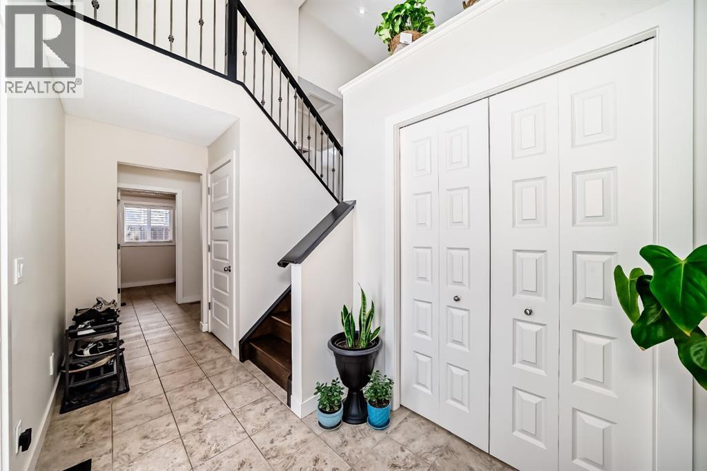 612 Montgomery Close SE, High River, Alberta  T1V 0B7 - Photo 3 - A2293601