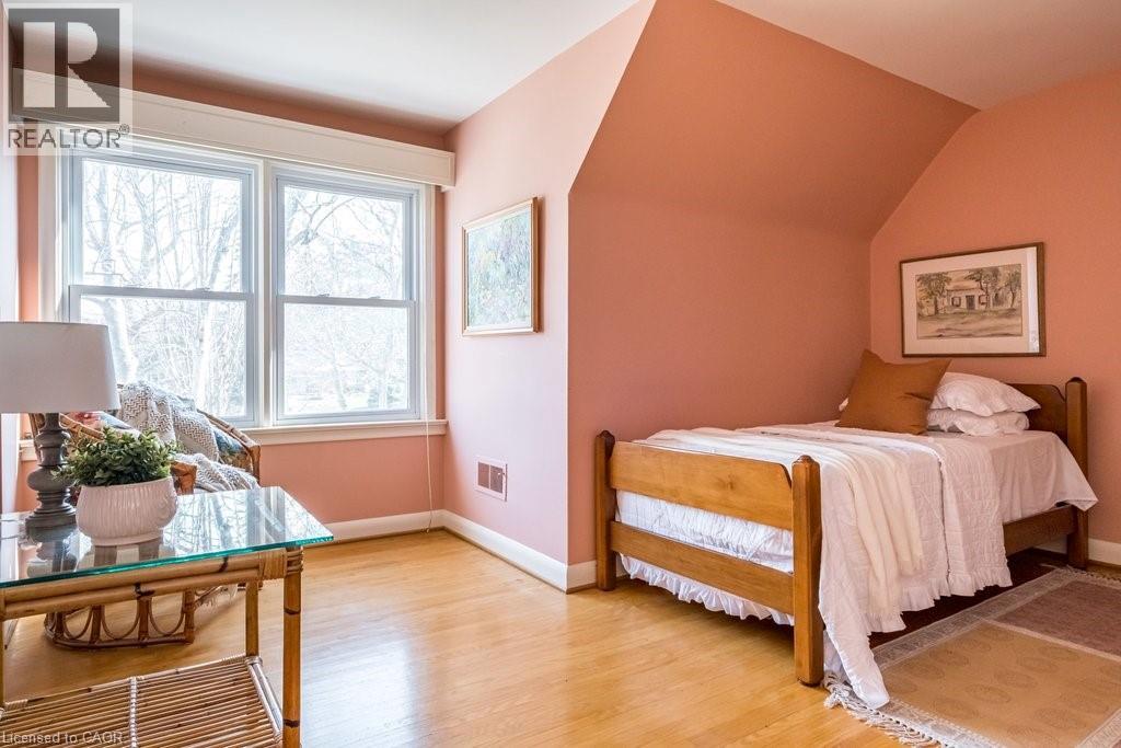 587 Sharalin Court, Burlington, Ontario  L7T 2N7 - Photo 34 - 40821056