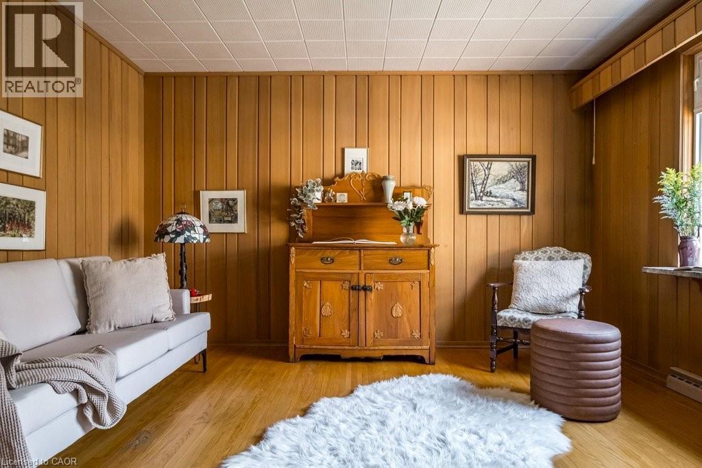 587 Sharalin Court, Burlington, Ontario  L7T 2N7 - Photo 20 - 40821056