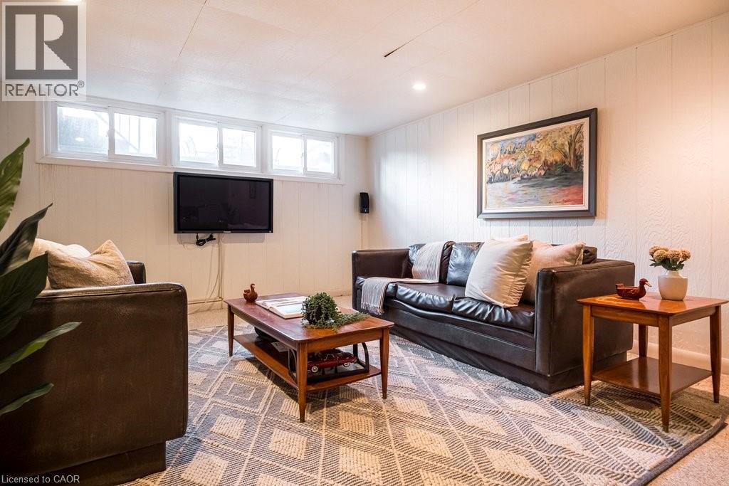 587 Sharalin Court, Burlington, Ontario  L7T 2N7 - Photo 40 - 40821056