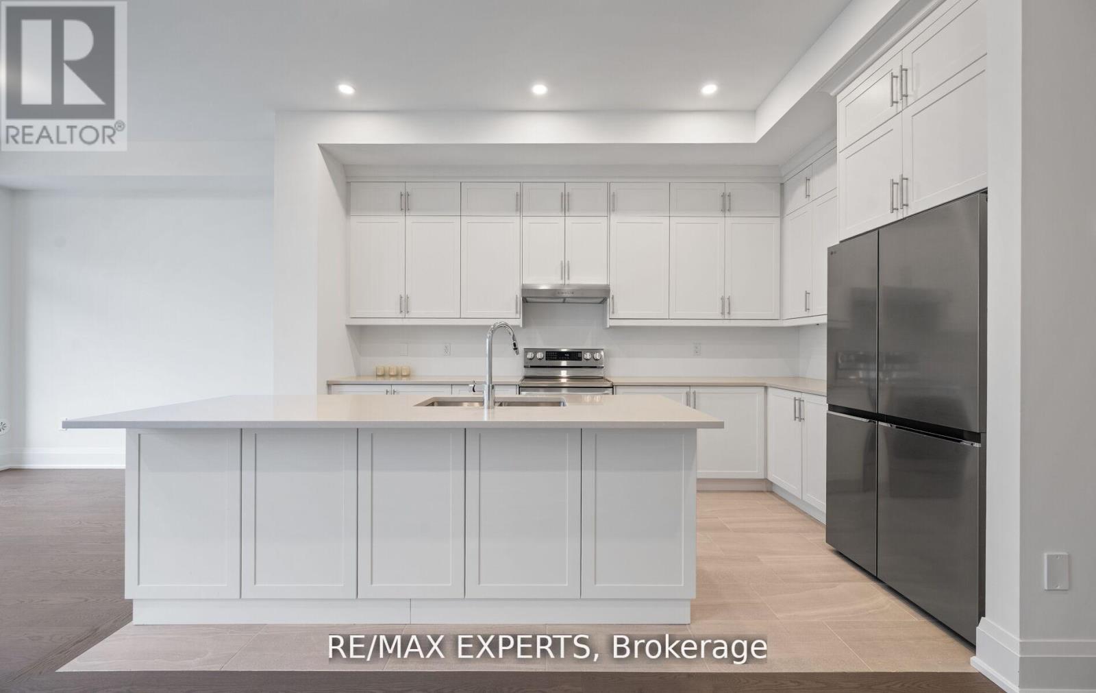 3304 Azam Way, Oakville, Ontario  L6M 4K1 - Photo 10 - W13017538