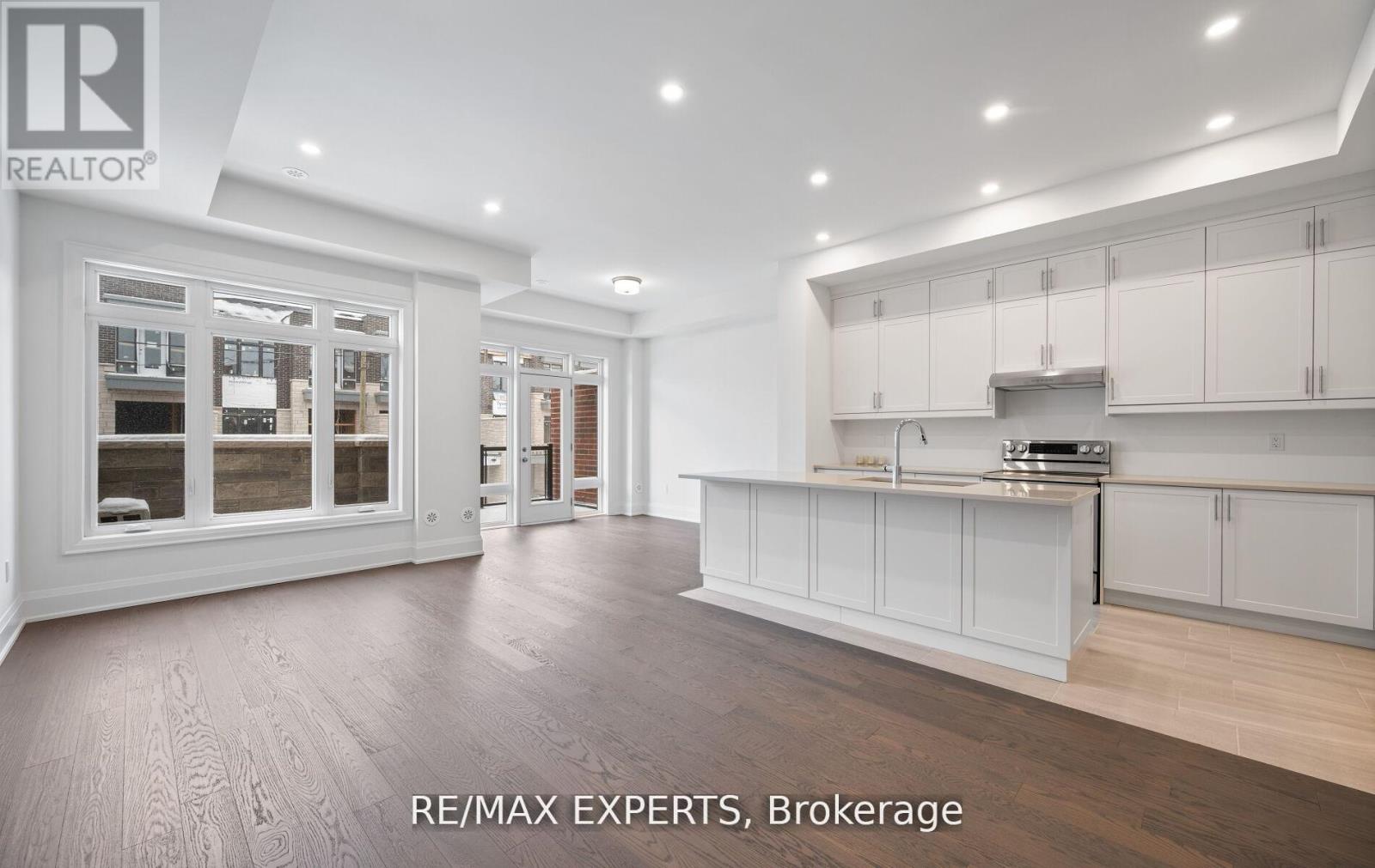 3304 Azam Way, Oakville, Ontario  L6M 4K1 - Photo 8 - W13017538