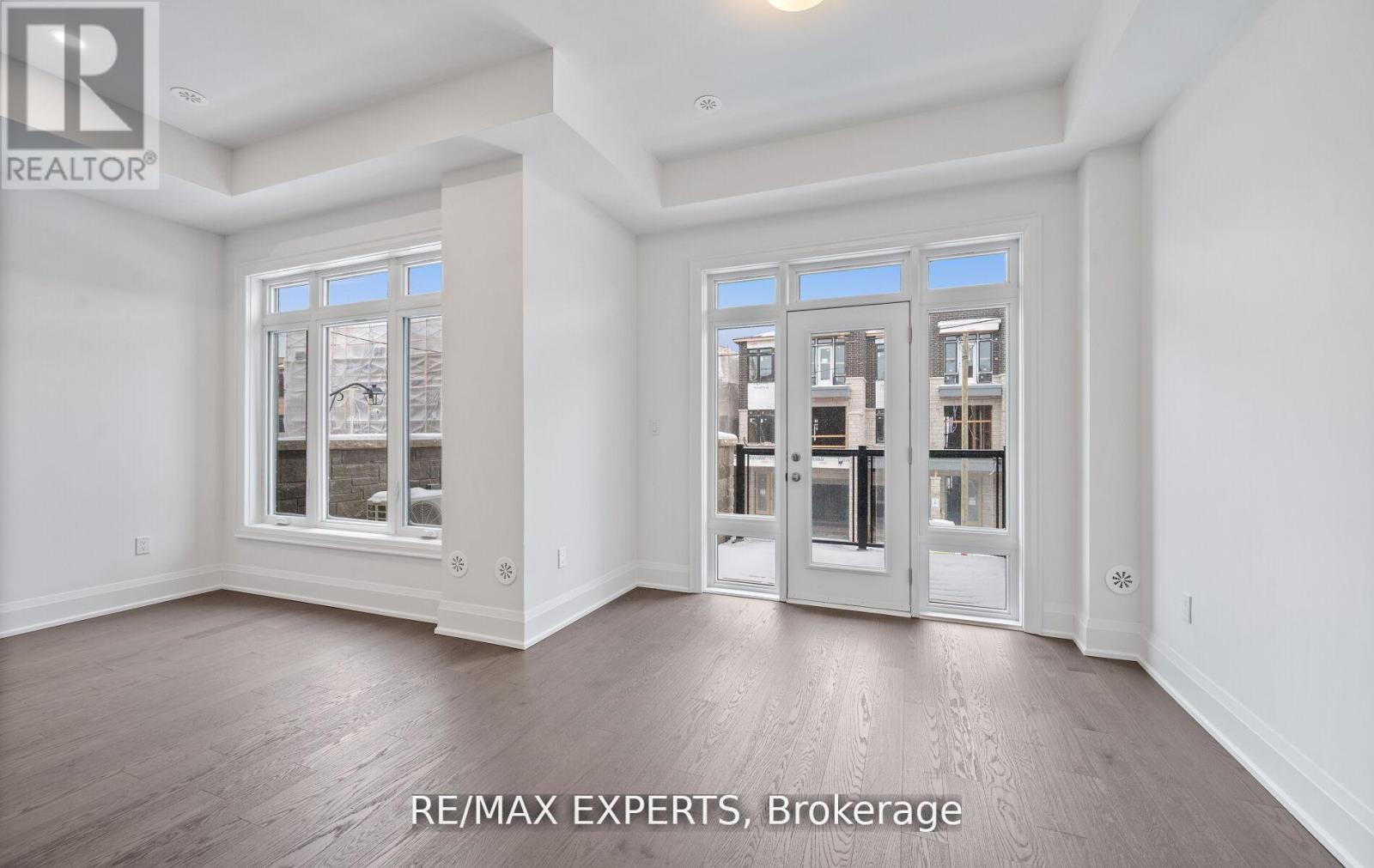 3304 Azam Way, Oakville, Ontario  L6M 4K1 - Photo 9 - W13017538