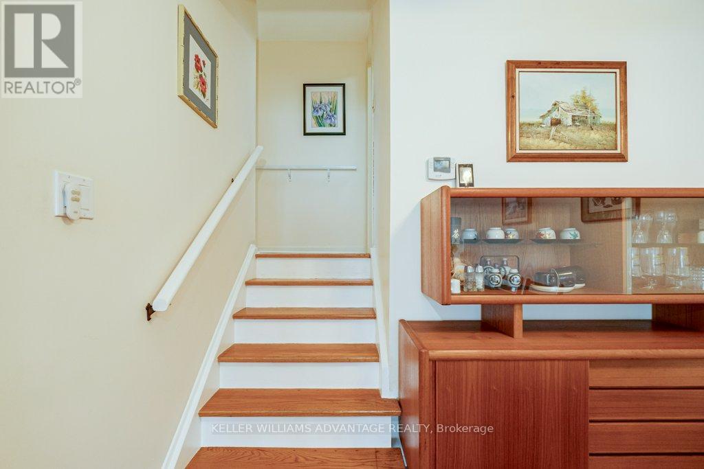 1188 Westerdam Road, Mississauga, Ontario  L4Y 2H4 - Photo 8 - W13017554