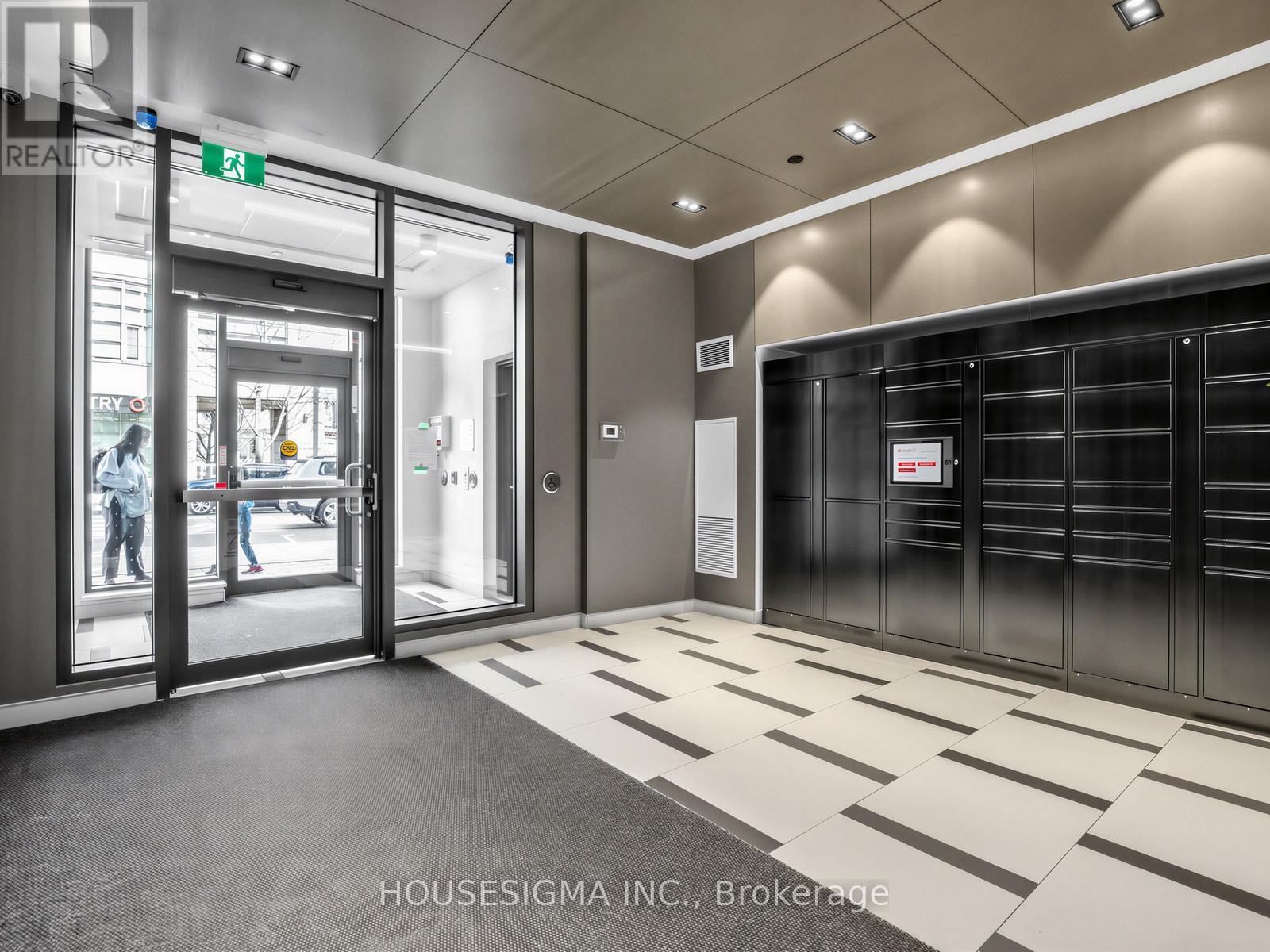 215 - 430 Roncesvalles Avenue, Toronto, Ontario  M6R 0A6 - Photo 2 - W13017556