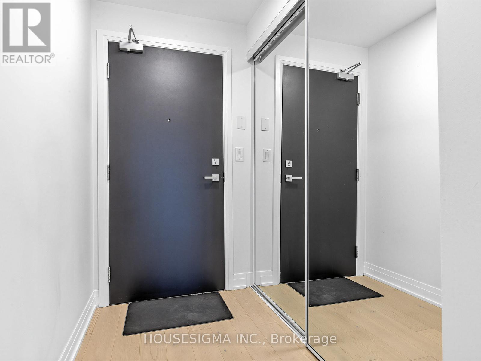 215 - 430 Roncesvalles Avenue, Toronto, Ontario  M6R 0A6 - Photo 4 - W13017556