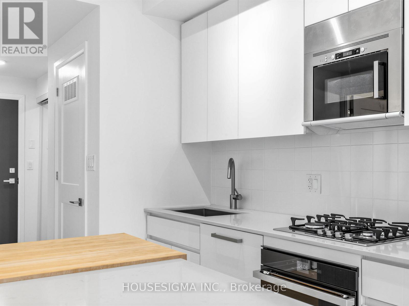 215 - 430 Roncesvalles Avenue, Toronto, Ontario  M6R 0A6 - Photo 9 - W13017556