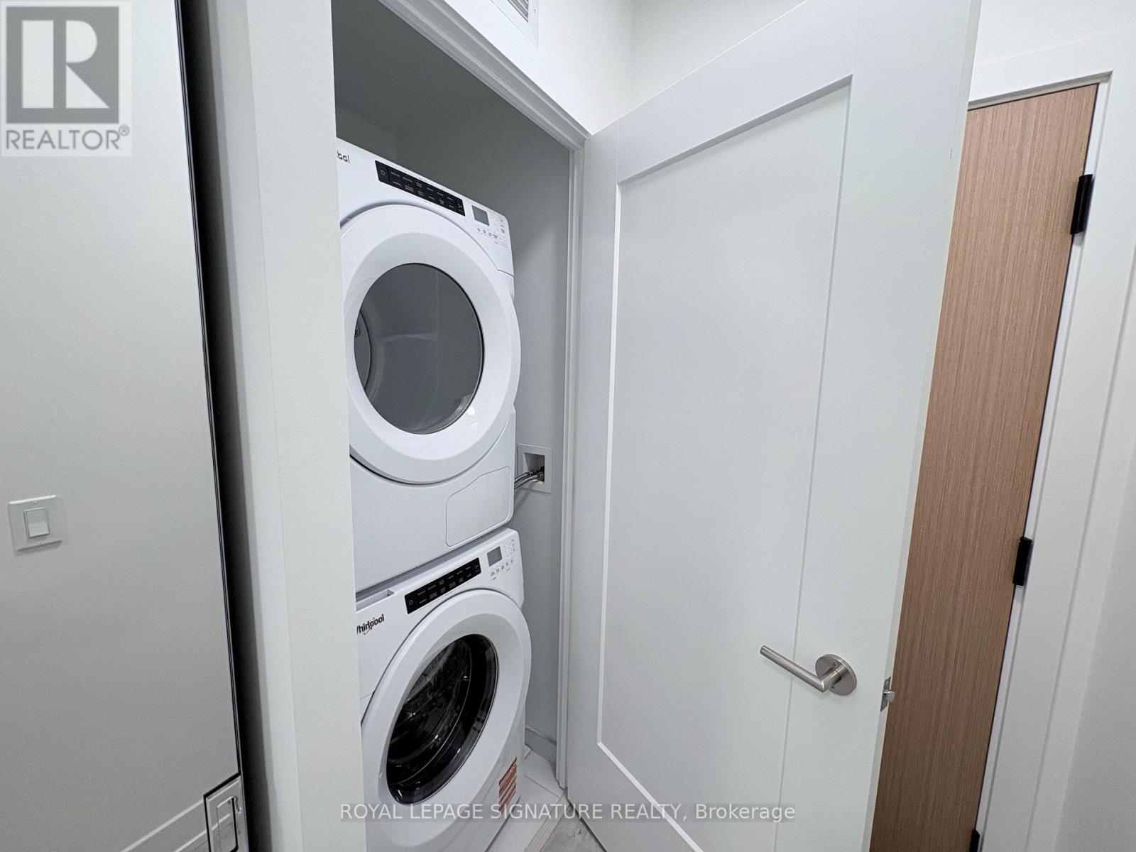 1810 - 60 Central Park Road Way, Toronto, Ontario  M9A 3K1 - Photo 10 - W13017560