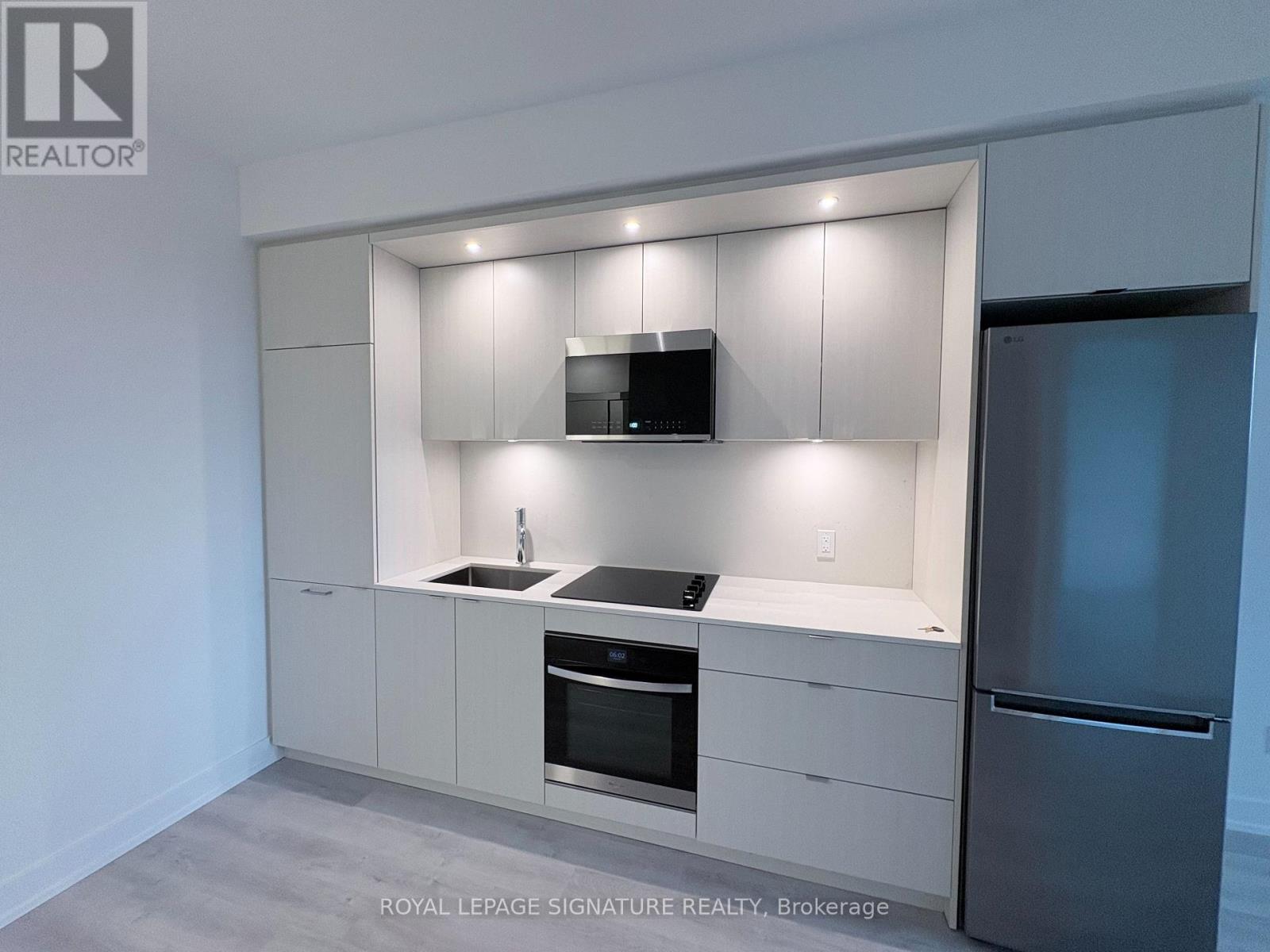 1810 - 60 Central Park Road Way, Toronto, Ontario  M9A 3K1 - Photo 2 - W13017560