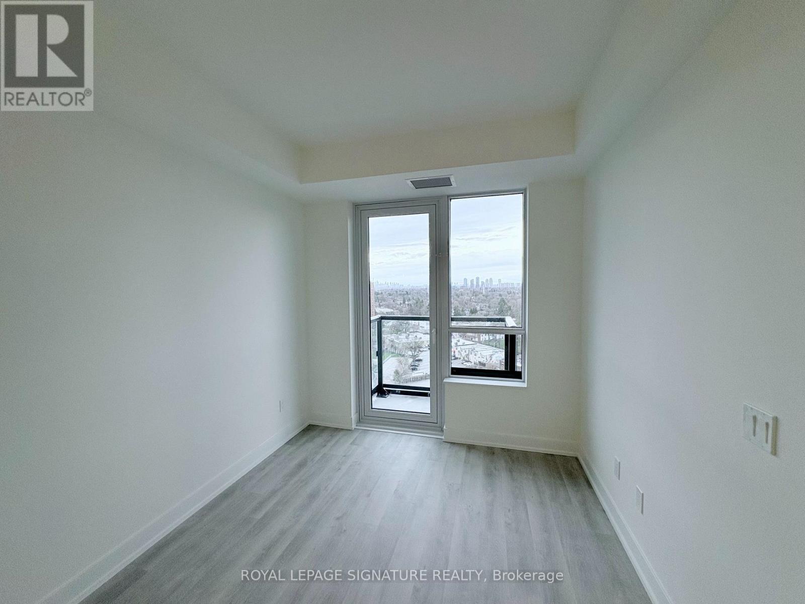 1810 - 60 Central Park Road Way, Toronto, Ontario  M9A 3K1 - Photo 4 - W13017560