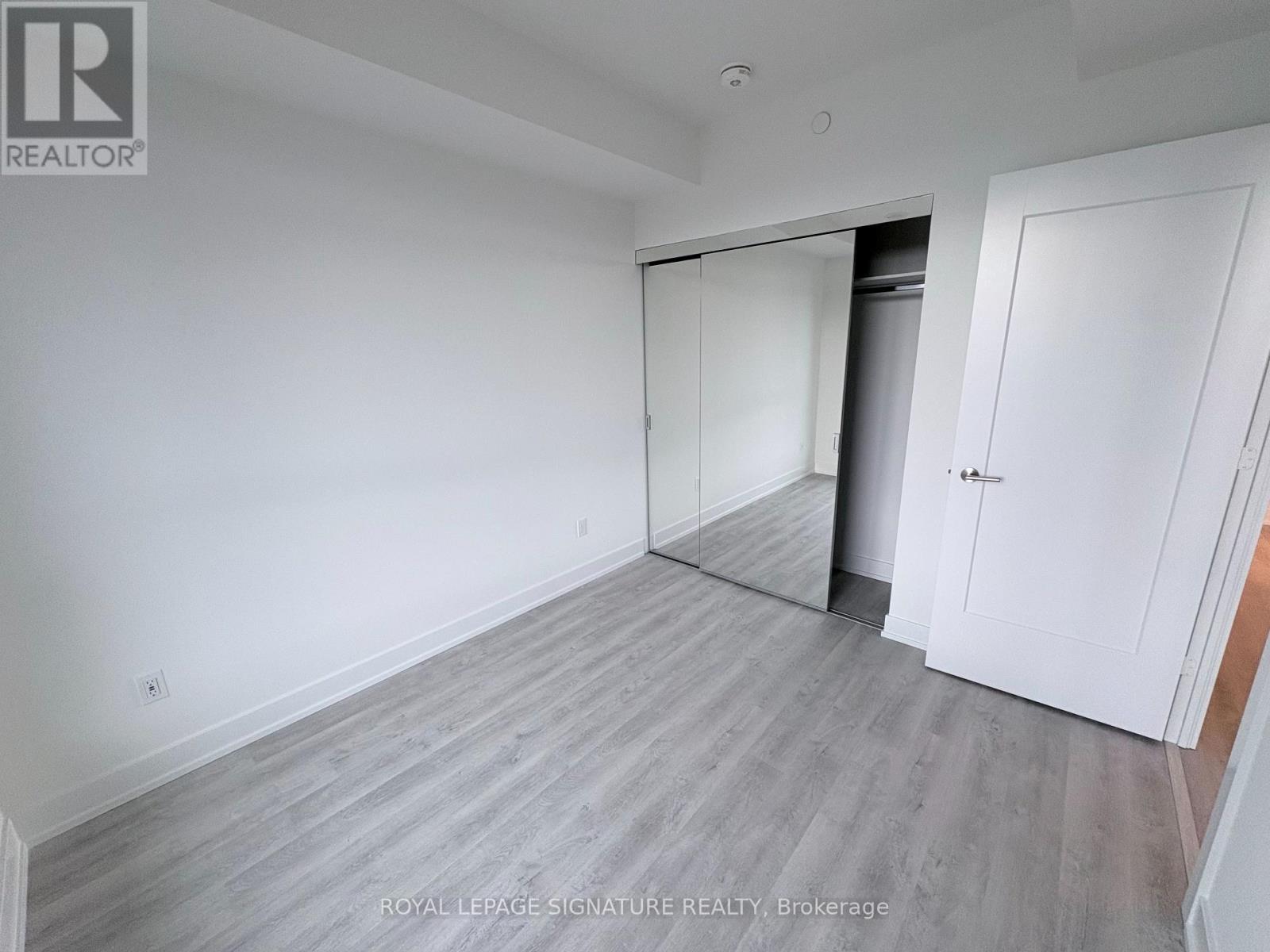 1810 - 60 Central Park Road Way, Toronto, Ontario  M9A 3K1 - Photo 6 - W13017560