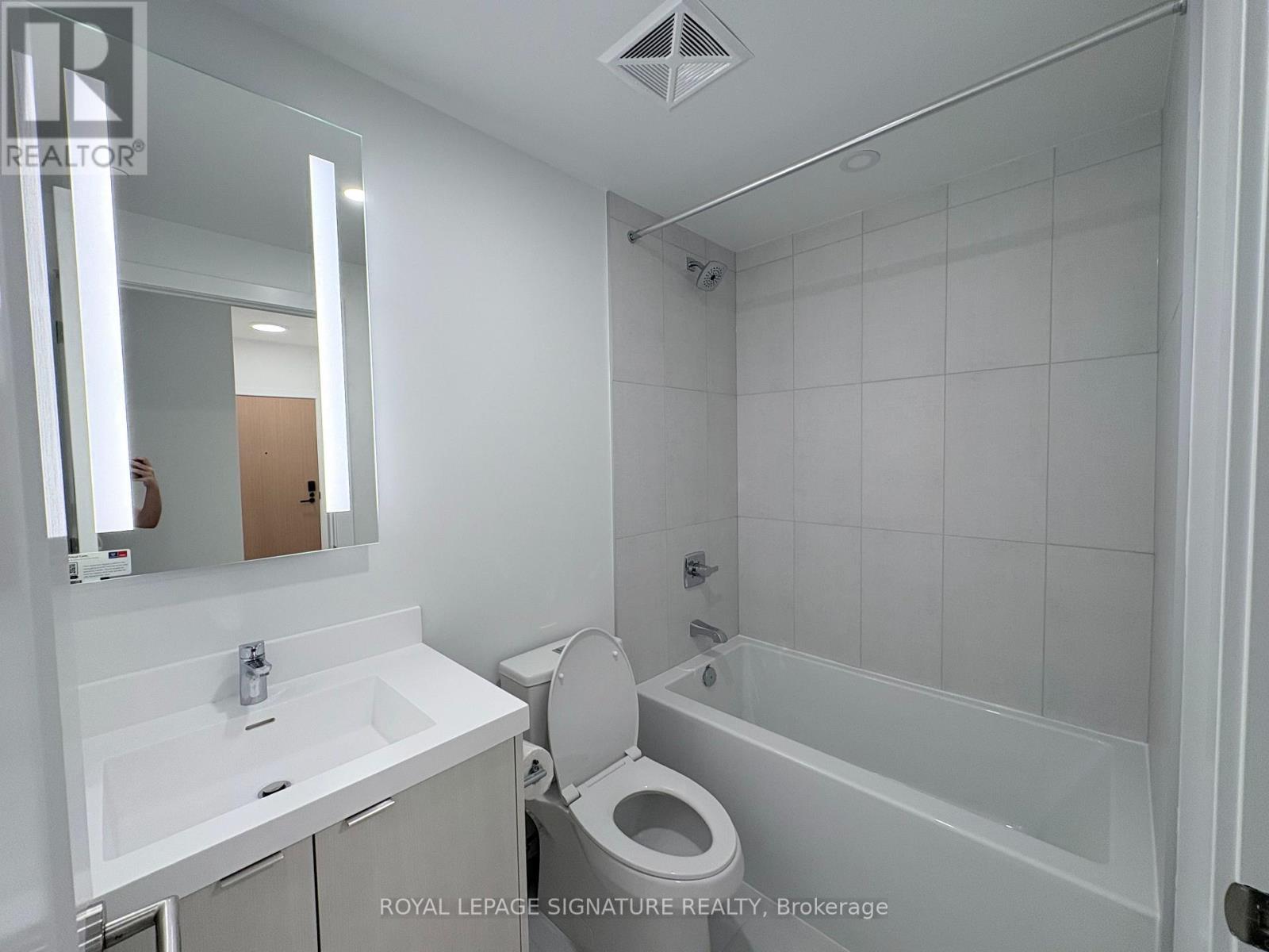 1810 - 60 Central Park Road Way, Toronto, Ontario  M9A 3K1 - Photo 8 - W13017560