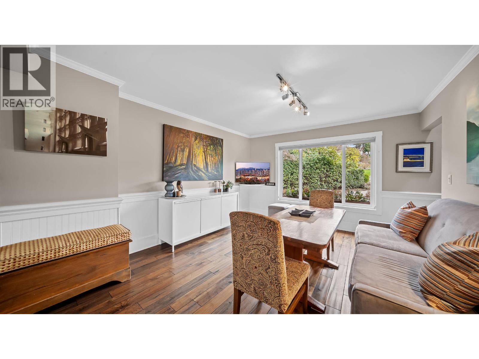 5503 Brookdale Court, Burnaby, British Columbia  V5B 2C6 - Photo 10 - R3111770